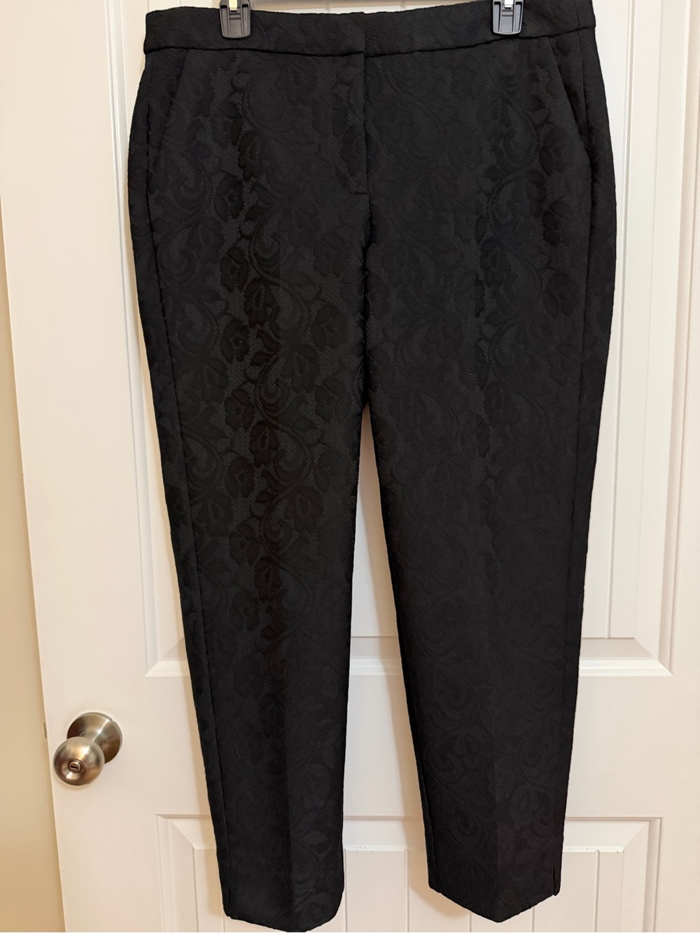 Chico's Textured Print Ponte Straight Leg Black Pants Sz 1.5R (10R)